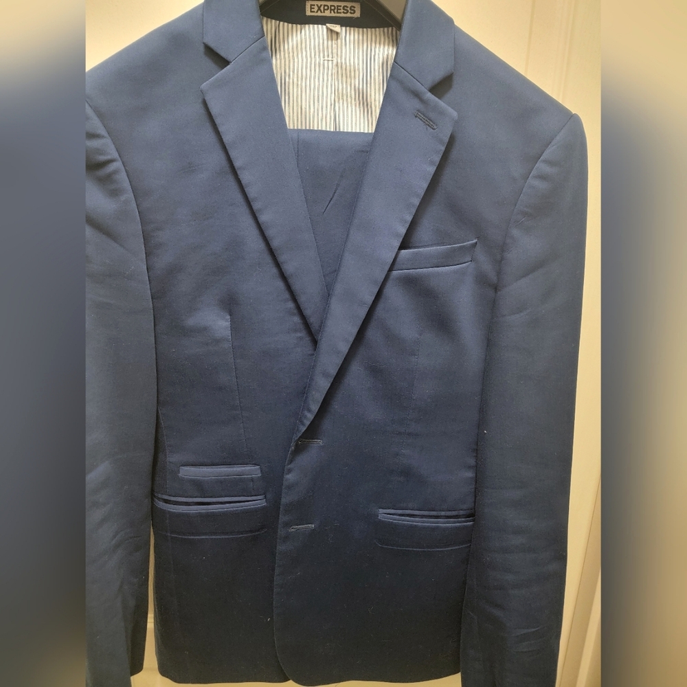 Express Suit